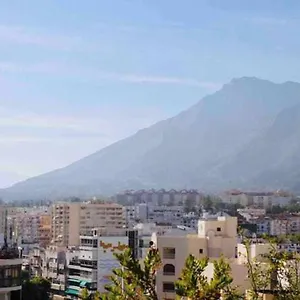  Apartment Large Modern Beach Front Apartment, Rooftop Pool!!